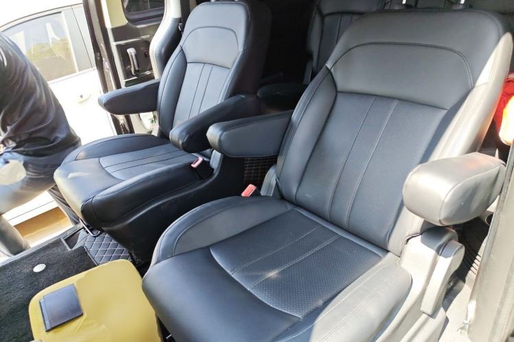 Used FORTHING F600 2018 F600L 2.0L Comfort Model Left Rear Seat