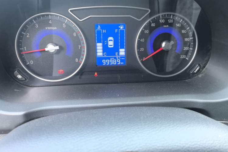 Used FORTHING F600 2018 F600L 2.0L Comfort Model Odometer Close Up
