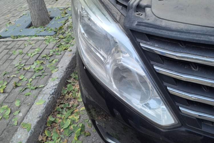 Used FORTHING F600 2018 F600L 2.0L Comfort Model Right Front Headlight