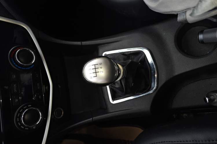 Used FORTHING F600 2018 F600L 2.0L Comfort Model Gear Lever