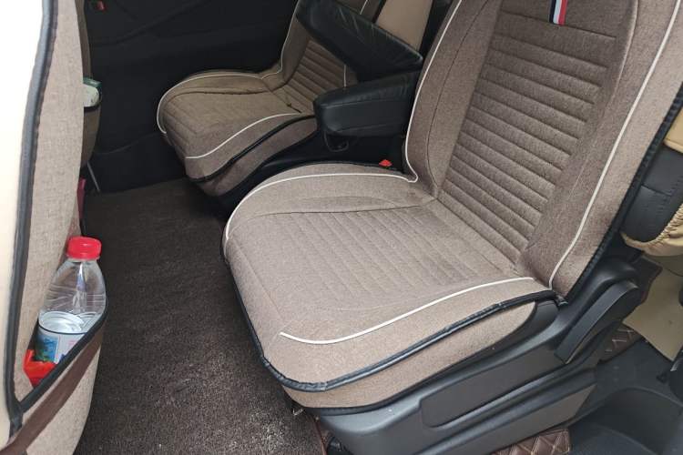 Used FORTHING F600 2018 F600L 2.0L Comfort Model Left Rear Seat