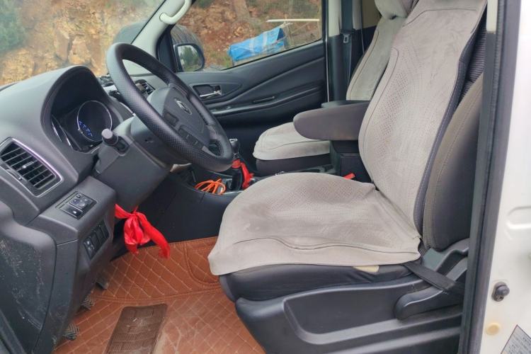 Used FORTHING F600 2019 F600L 2.0L Luxury 7-Seater Left Front Seat