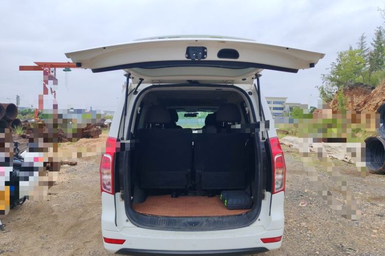 Used FORTHING F600 2019 F600L 2.0L Luxury 7-Seater Trunk