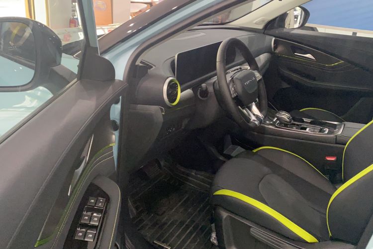 Used FORTHING Friday 2023 430 Elite Interior 2
