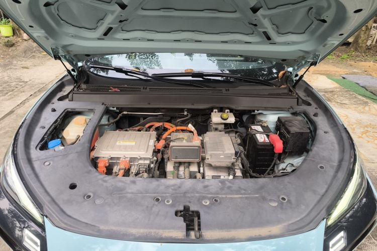 Used FORTHING Friday 2023 630 Ultra Engine Bay