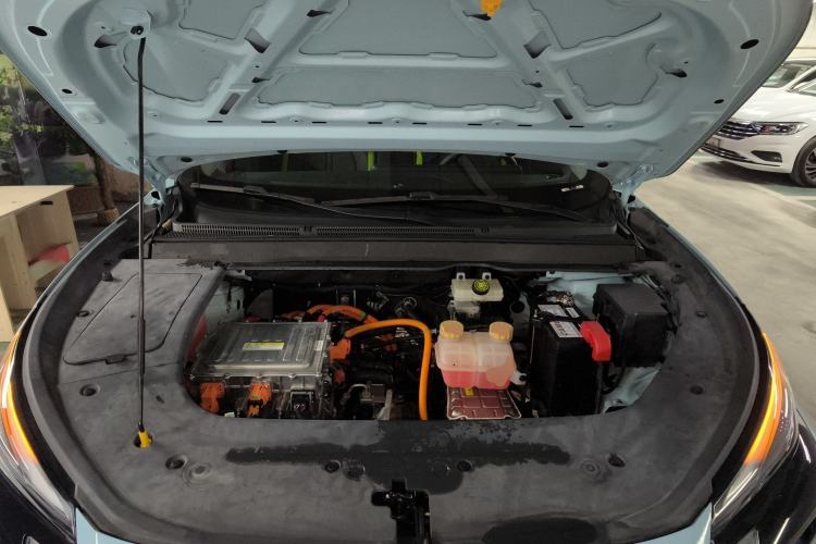 Used FORTHING Friday 2023 430 Elite Engine Bay