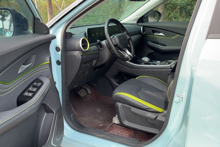 Used FORTHING Friday 2023 430 Pro Interior 2