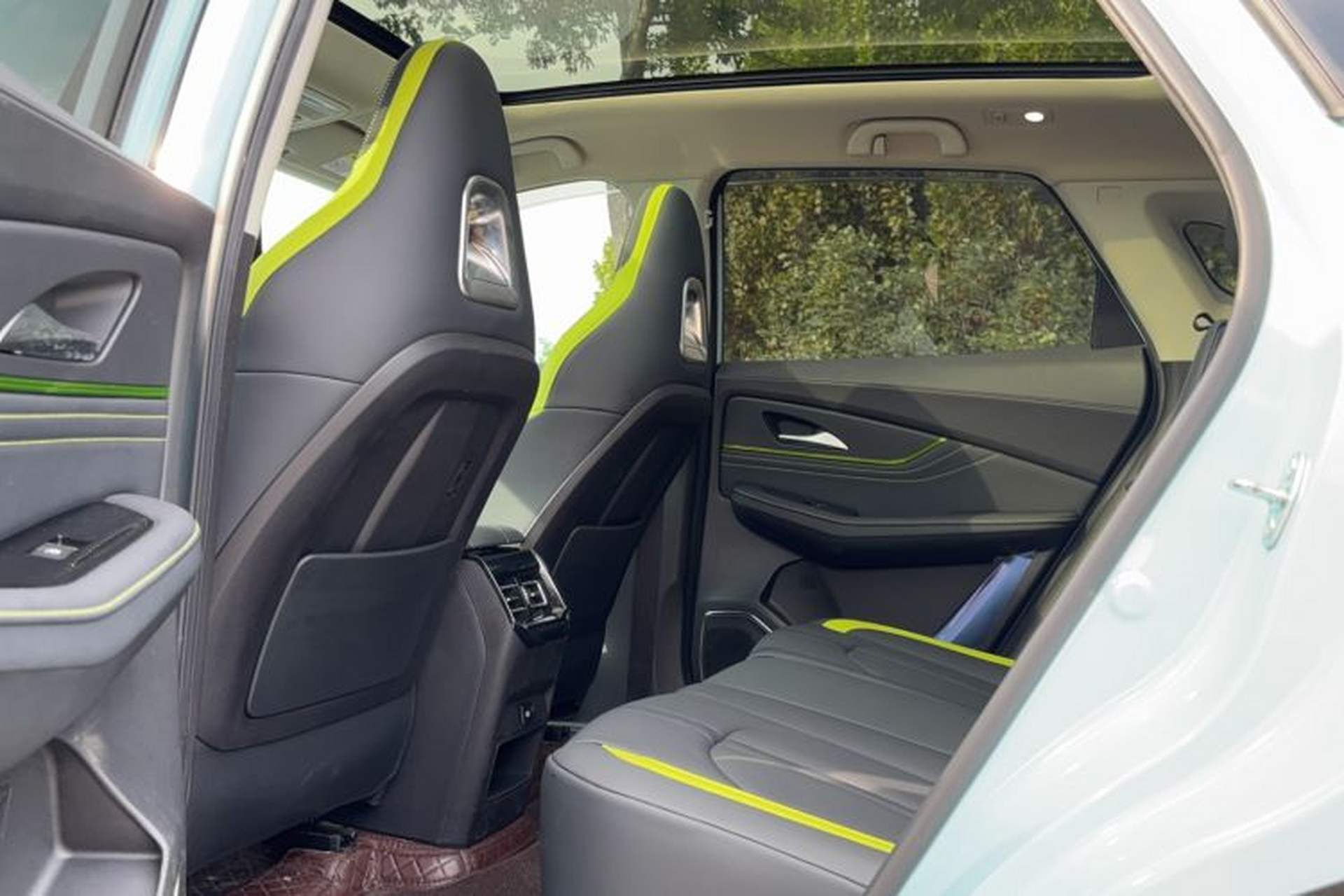 Used FORTHING Friday 2023 430 Pro Interior 3