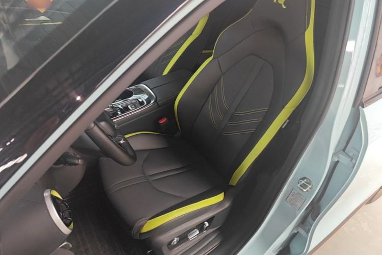 Used FORTHING Friday 2023 630 Ultra Left Front Seat