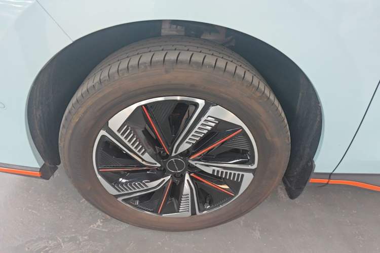 Used FORTHING Friday 2023 630 Ultra Left Front Wheel Hub
