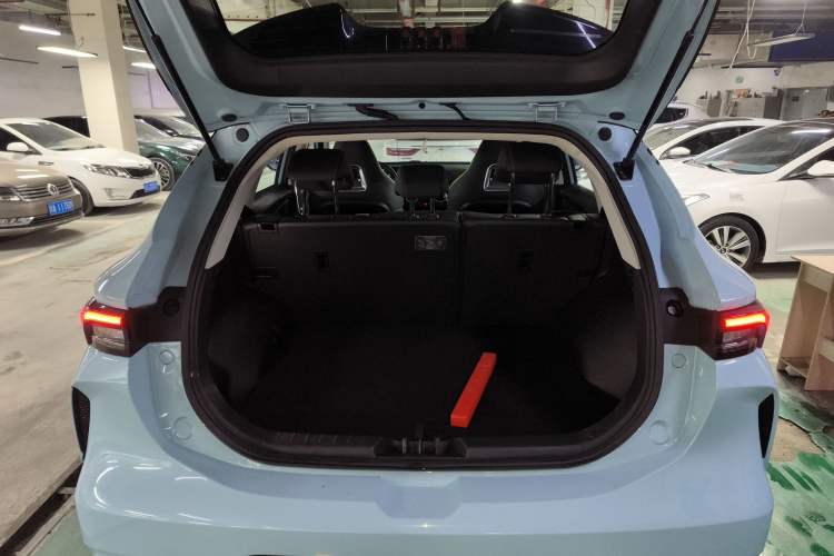 Used FORTHING Friday 2023 430 Elite Trunk