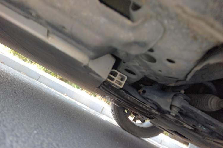 Used FORTHING Friday 2023 430 Elite Chassis Front Right