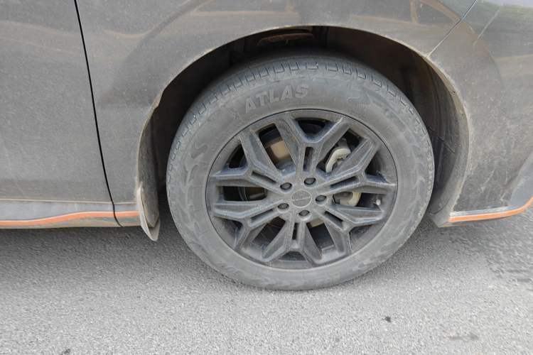 Used FORTHING Friday 2023 430 Elite Right Front Wheel Hub