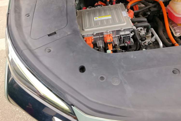Used FORTHING Friday 2023 630 Pro+ Engine Bay Right