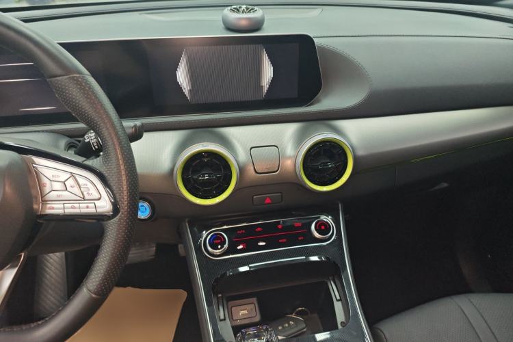 Used FORTHING Friday 2023 630 Ultra Interior 2