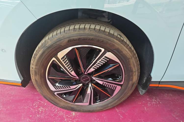 Used FORTHING Friday 2023 630 Ultra Left Front Wheel Hub