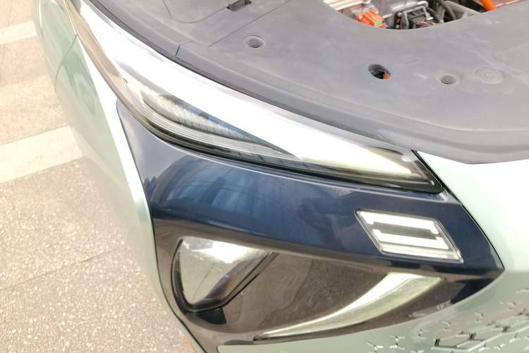 Used FORTHING Friday 2023 630 Pro+ Right Front Headlight