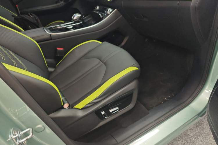 Used FORTHING Friday 2023 630 Ultra Right Front Seat