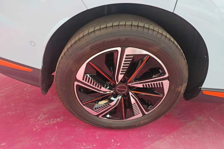 Used FORTHING Friday 2023 630 Ultra Right Rear Wheel Hub