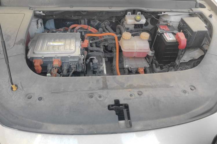 Used FORTHING Friday 2023 430 Elite Engine Bay