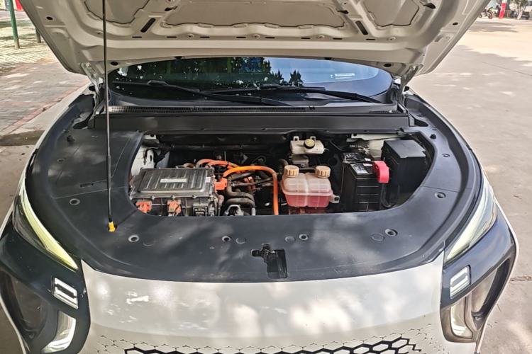 Used FORTHING Friday 2023 430 Elite Engine Bay