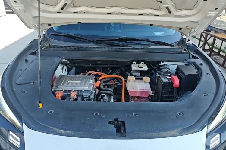 Used FORTHING Friday 2023 430 Elite Engine Bay