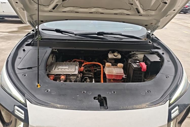 Used FORTHING Friday 2023 430 Elite Engine Bay