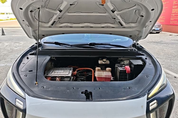 Used FORTHING Friday 2023 430 Elite Engine Bay