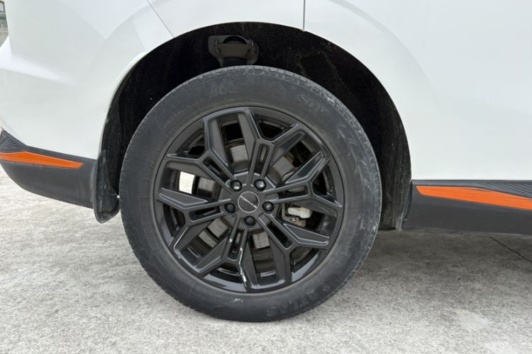 Used FORTHING Friday 2023 430 Elite Exterior 2