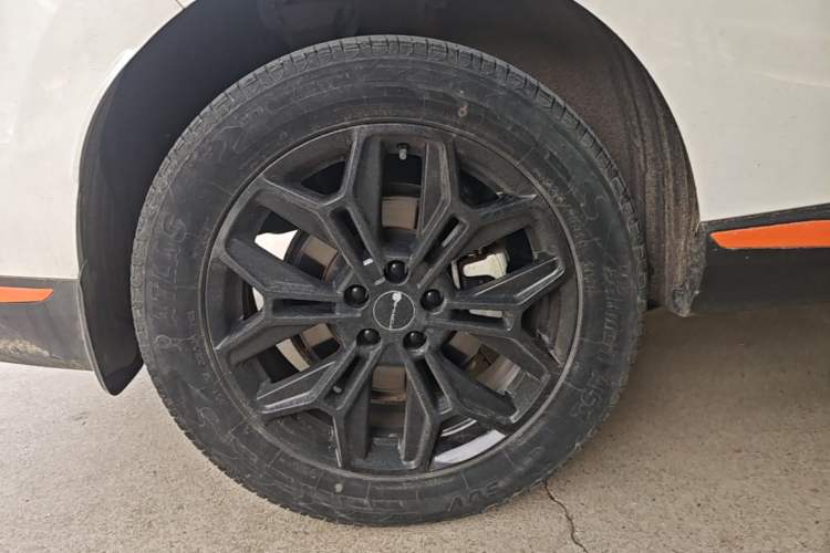 Used FORTHING Friday 2023 430 Elite Exterior 5