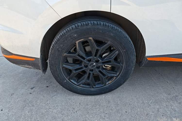 Used FORTHING Friday 2023 430 Elite Exterior 5