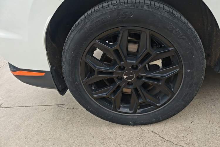 Used FORTHING Friday 2023 430 Elite Exterior 5