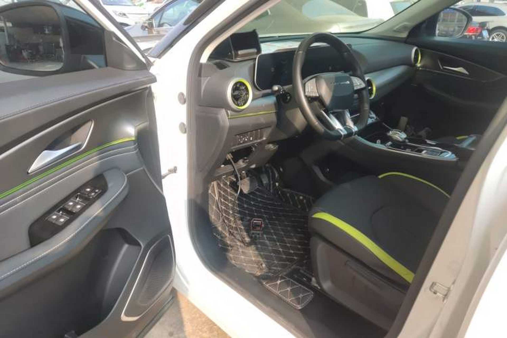 Used FORTHING Friday 2023 430 Elite Interior 3