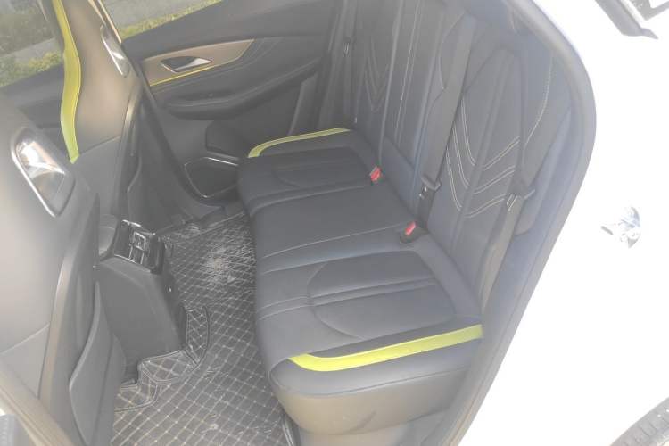 Used FORTHING Friday 2023 430 Elite Interior 4