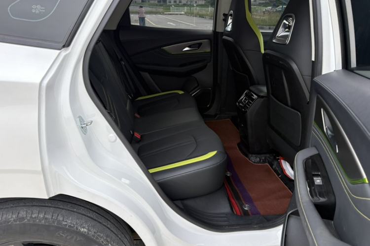 Used FORTHING Friday 2023 430 Elite Interior 4