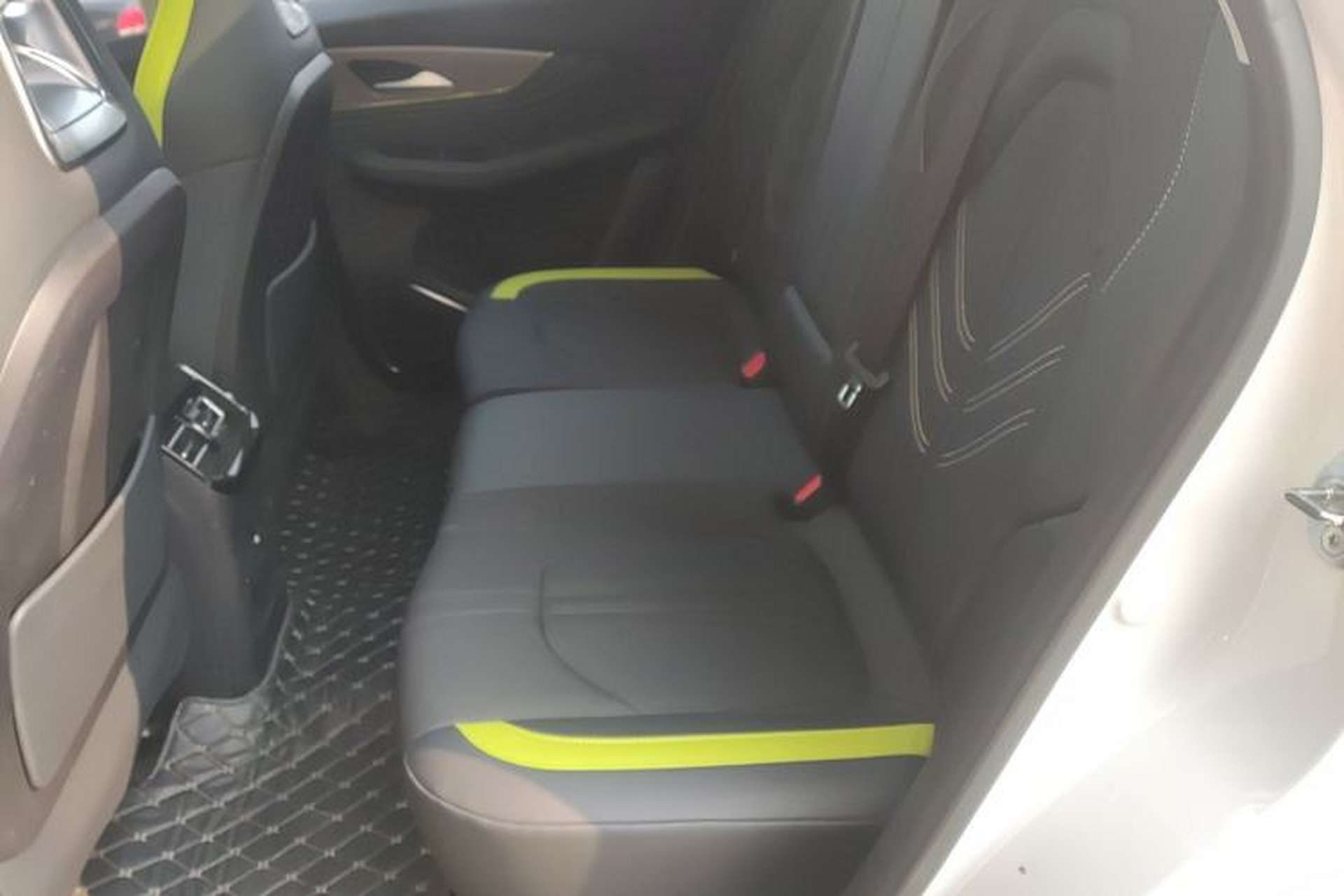 Used FORTHING Friday 2023 430 Elite Interior 4