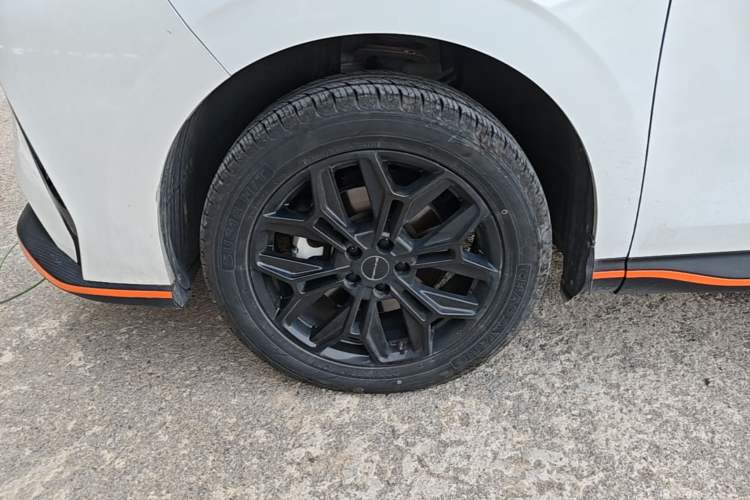 Used FORTHING Friday 2023 430 Elite Left Front Wheel Hub