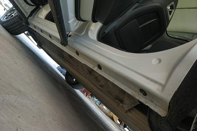Used FORTHING Friday 2023 430 Elite Left Side Sill