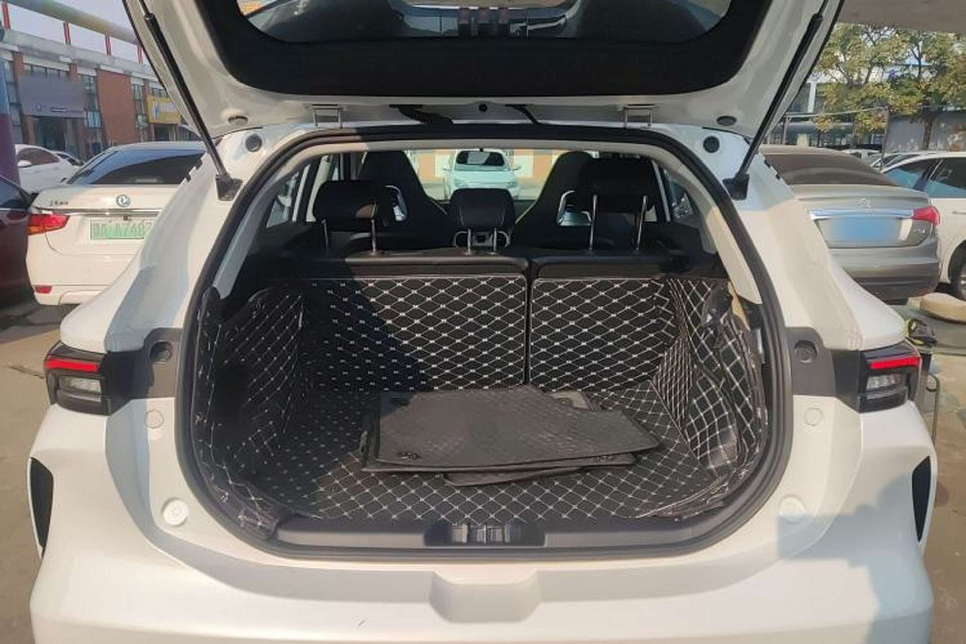 Used FORTHING Friday 2023 430 Elite Trunk