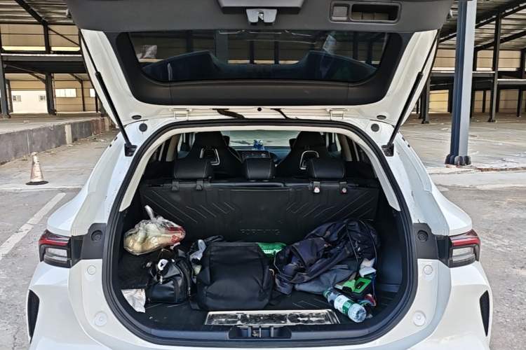 Used FORTHING Friday 2023 430 Elite Trunk