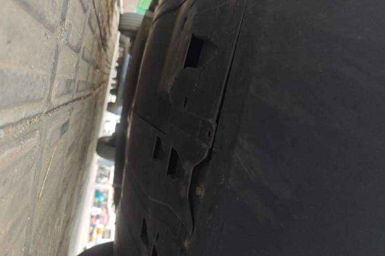 Used FORTHING Friday 2024 410+ Chassis Front