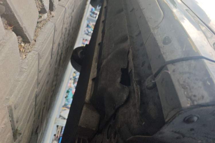 Used FORTHING Friday 2024 410+ Chassis Front Right
