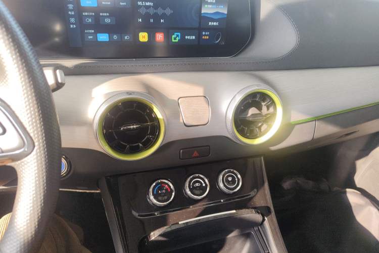 Used FORTHING Friday 2024 410+ Audio And AC Panel