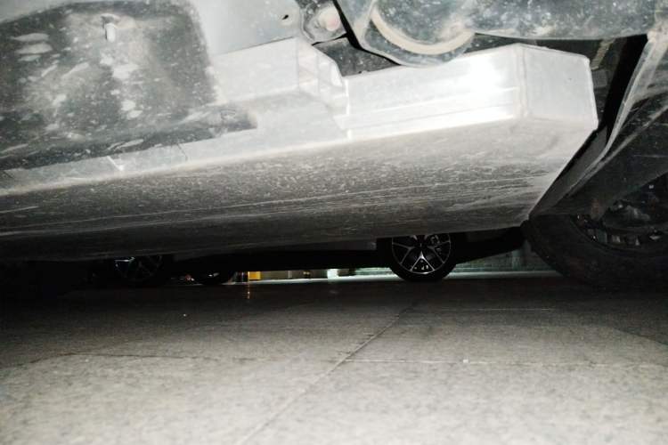 Used FORTHING Friday 2024 410 Performance Version Plus Chassis Rear Left