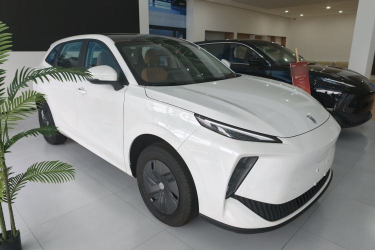 Used FORTHING Friday 2024 410 Performance Edition Exterior 2