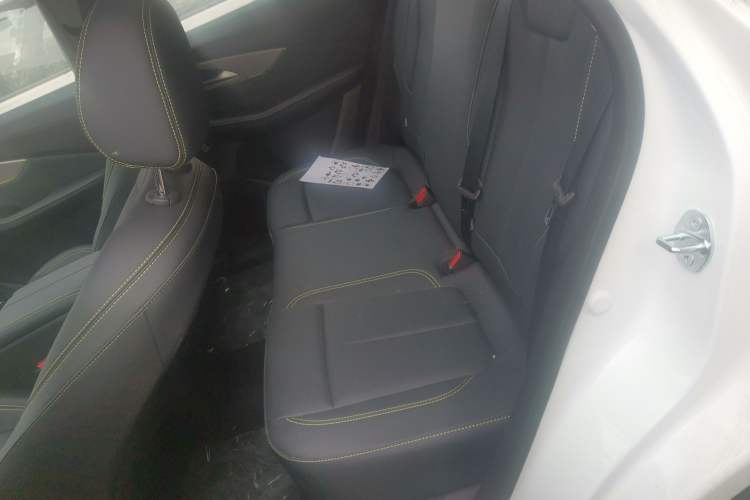 Used FORTHING Friday 2024 410+ Interior 1
