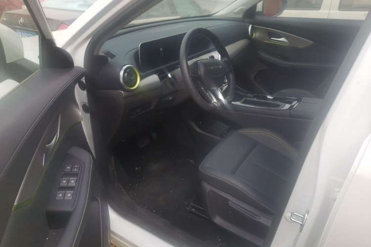Used FORTHING Friday 2024 410+ Interior 2