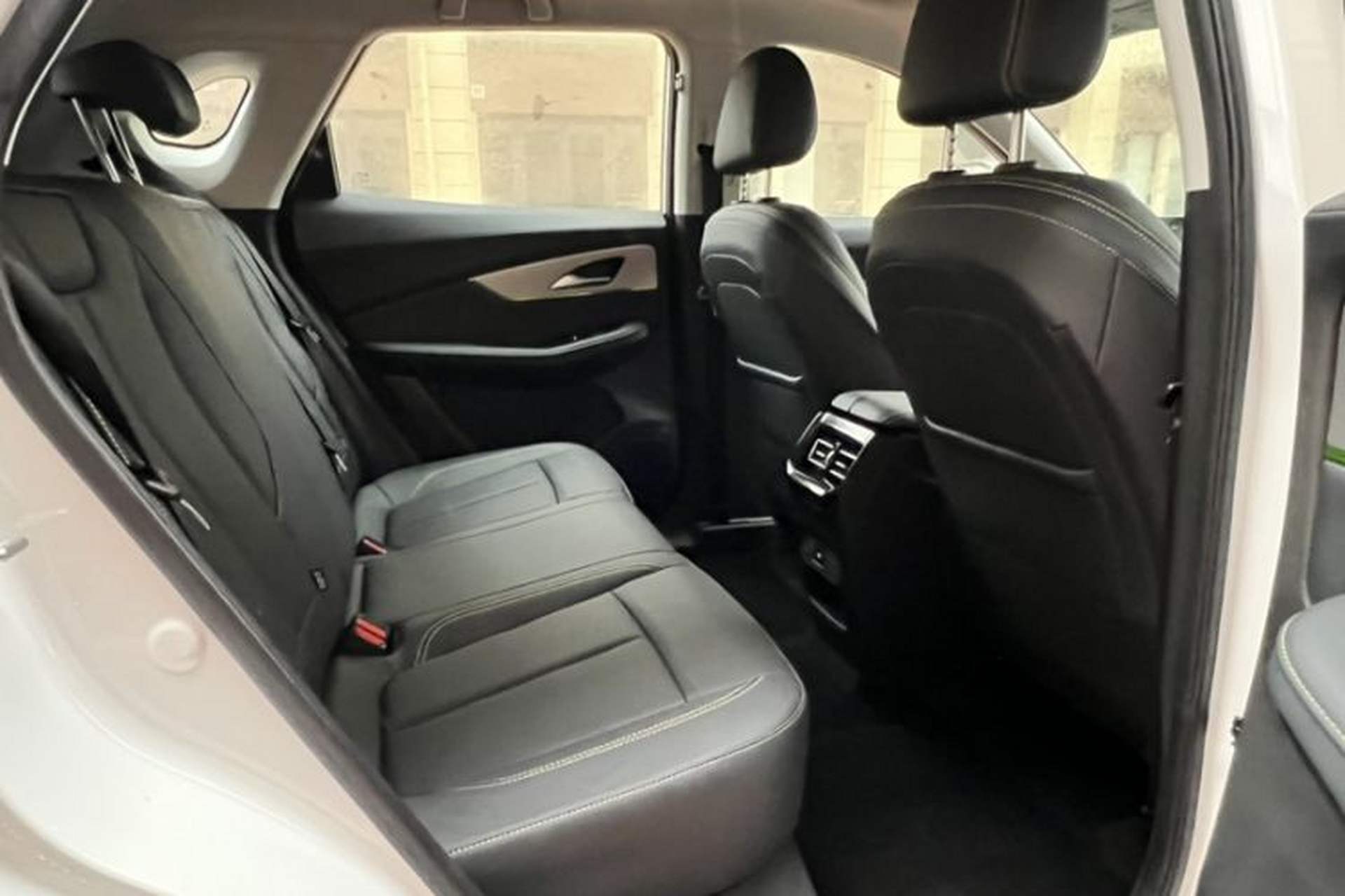 Used FORTHING Friday 2024 410 Performance Edition Interior 6