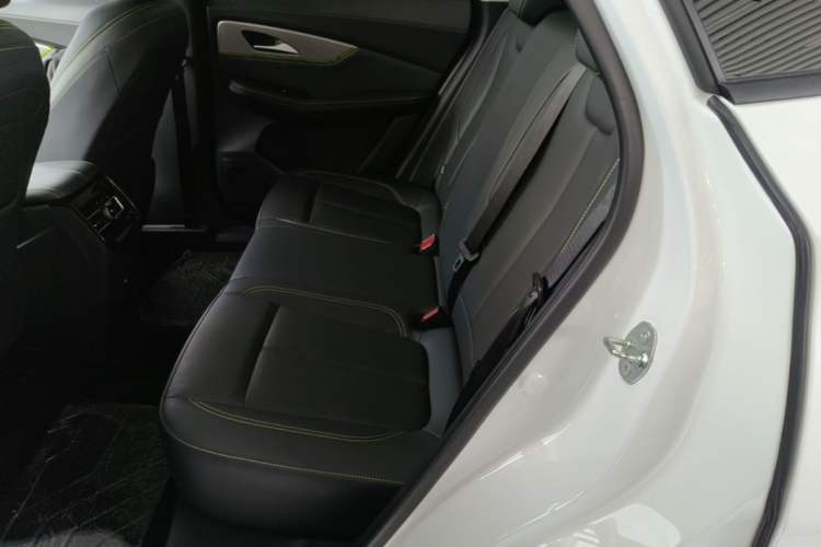 Used FORTHING Friday 2024 410+ Left Rear Seat