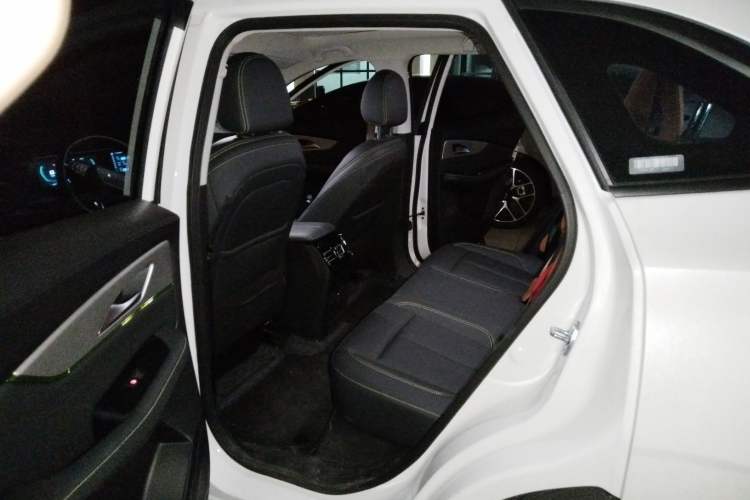 Used FORTHING Friday 2024 410 Performance Version Plus Left Rear Seat